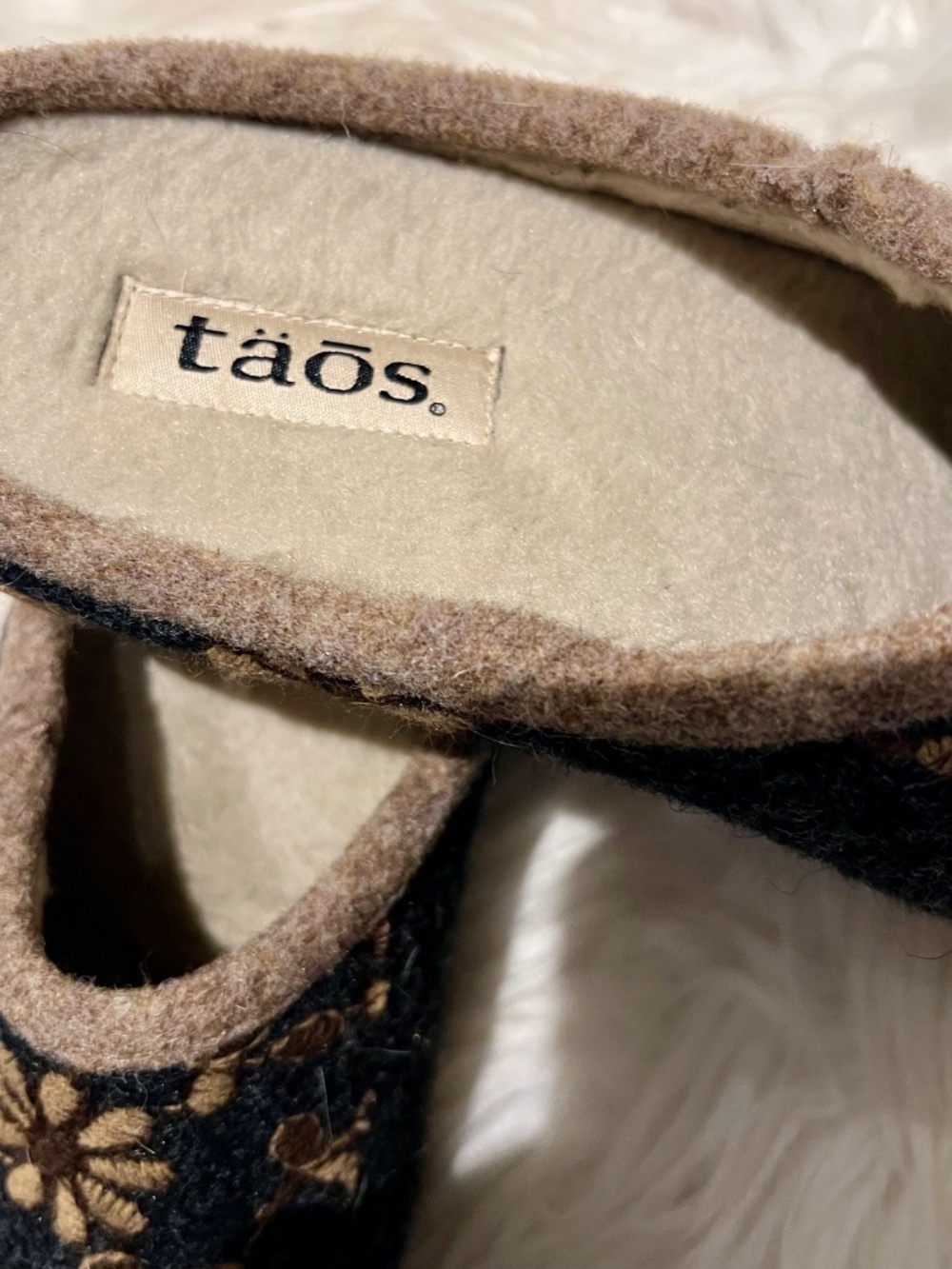 Taos Wool Clogs size 10 - Picture 3 of 4